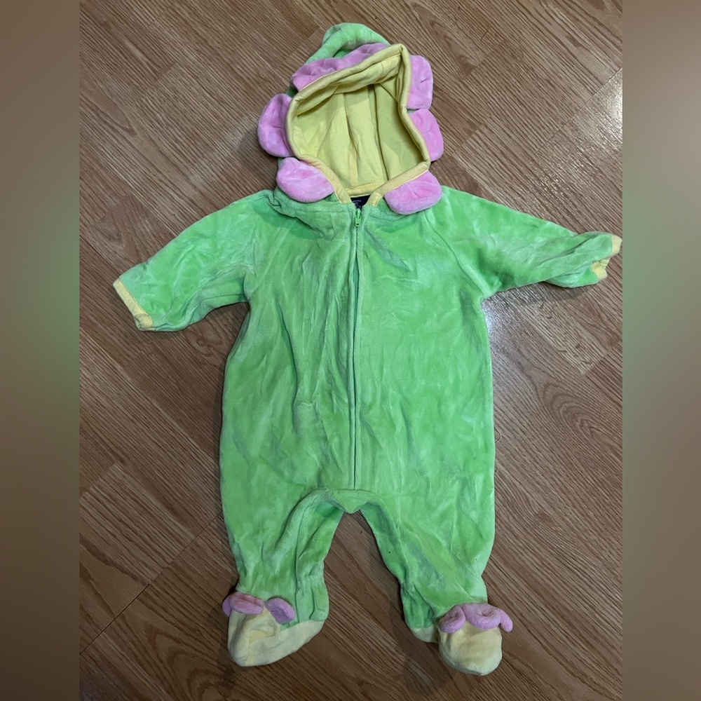 Flower costume (sleeper) 0-3 months
